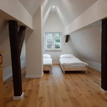 Geschichte Trifft Moderne - Fachwerkhaus بيت للعطل *